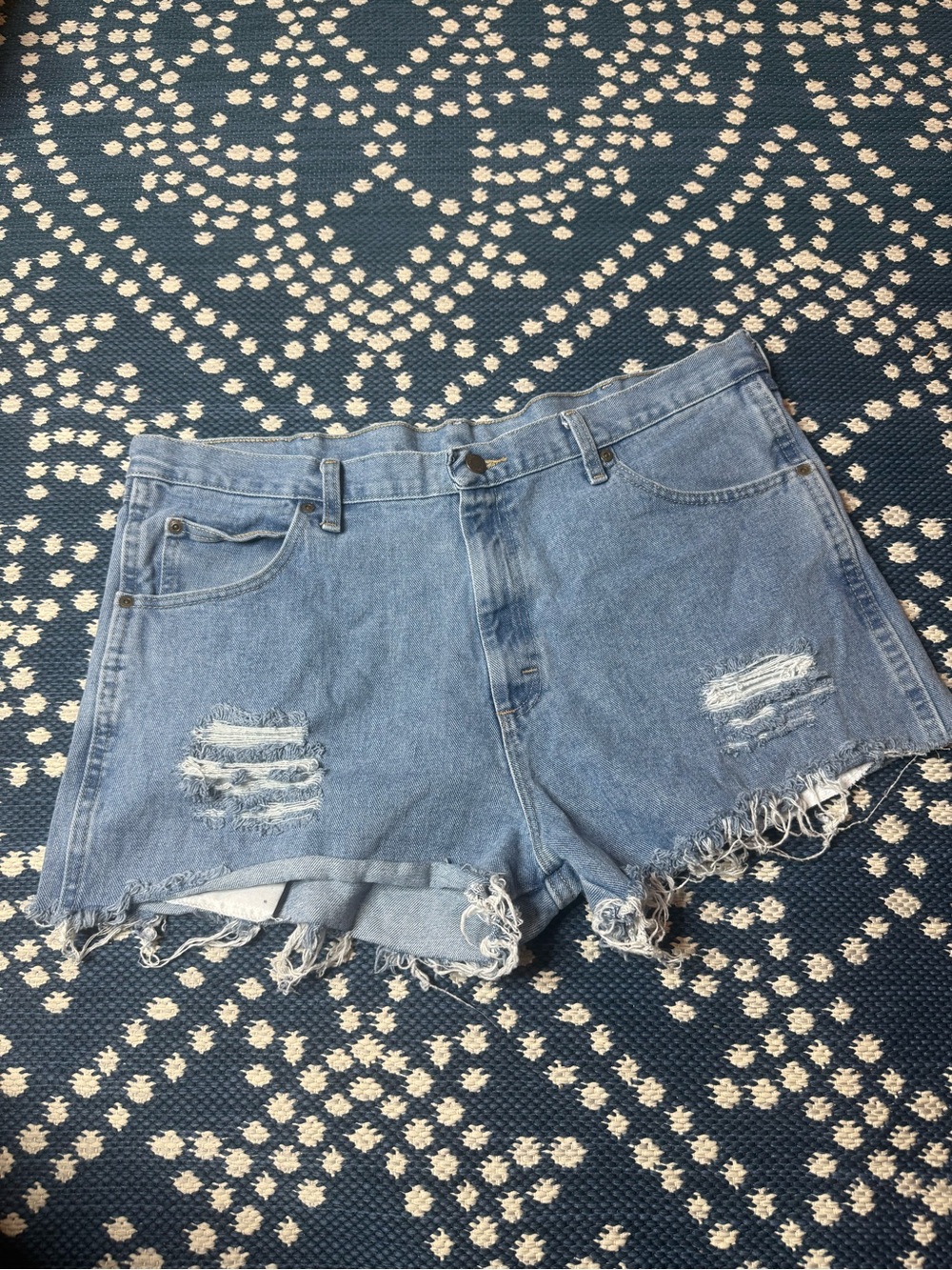 Y2K vintage wrangler denim jean shorts